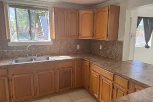 1738 SW 17th St, Miami, FL 33145 - Photo 8