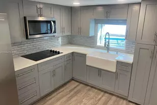 877 NE 63rd St, Fort Lauderdale, FL 33334 - Photo 8