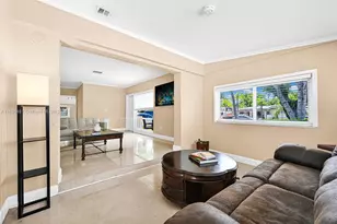 9740 Cutler Ridge Dr, Cutler Bay, FL 33157 - Photo 4