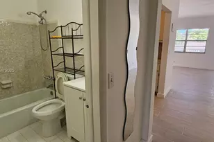 230 SW 11th Ave, Hallandale Beach, FL 33009 - Photo 10