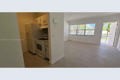 230 SW 11th Ave #14, Hallandale Beach, FL 33009 - Photo 6