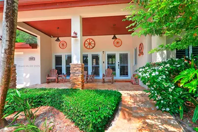 6461 SW 74th St, South Miami, FL 33143 - Photo 32