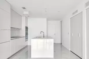 700 NE 24th St, Miami, FL 33137 - Photo 8