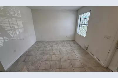 11381 SW 248th Ln, Homestead, FL 33032 - Photo 4