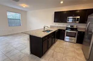 11381 SW 248th Ln, Homestead, FL 33032 - Photo 8