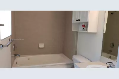4950 Washington St #5, Hollywood, FL 33021 - Photo 18