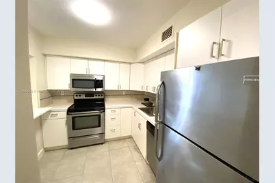 250 180th Dr #504, Sunny Isles Beach, FL 33160 - Photo 8