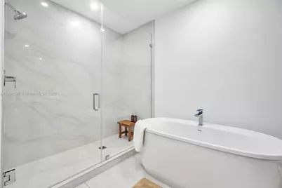 17550 Collins Ave #1003, Sunny Isles Beach, FL 33160 - Photo 14