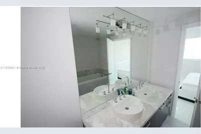 244 Biscayne Bl #3408, Miami, FL 33132 - Photo 8