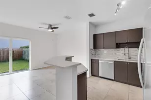 2883 SW 129th Terrace, Miramar, FL 33027 - Photo 4