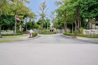 3024 S Oakland Forest Dr #3101, Oakland Park, FL 33309 - Photo 1