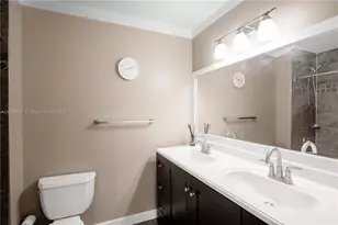 3024 S Oakland Forest Dr, Oakland Park, FL 33309 - Photo 20