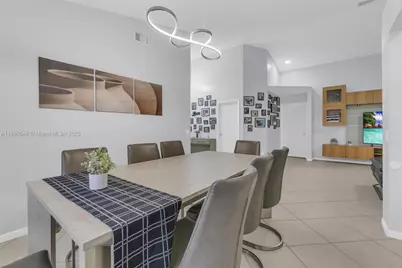 362 Bridgeton Rd, Weston, FL 33326 - Photo 12