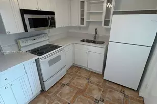 7850 Byron Ave, Miami Beach, FL 33141 - Photo 2