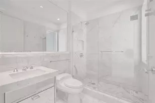 17475 Collins Ave, Sunny Isles Beach, FL 33160 - Photo 16