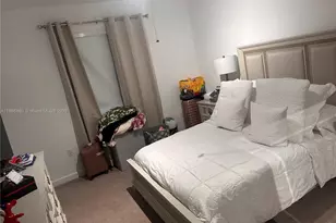 8867 W 35th Way, Hialeah, FL 33018 - Photo 8