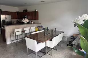 8867 W 35th Way, Hialeah, FL 33018 - Photo 4