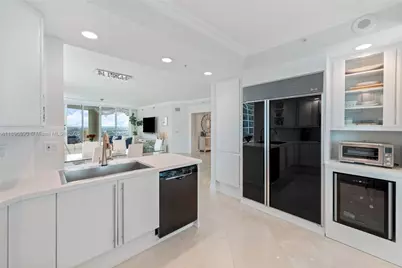 411 N New River Dr E #2701, Fort Lauderdale, FL 33301 - Photo 6