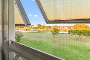 2802 Victoria Way, Coconut Creek, FL 33066 - Photo 14