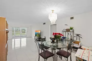 2802 Victoria Way, Coconut Creek, FL 33066 - Photo 4