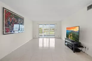 2802 Victoria Way, Coconut Creek, FL 33066 - Photo 1