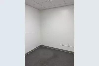 18191 NW 68th Ave, Miami, FL 33015 - Photo 6