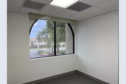 18191 NW 68th Ave, Miami, FL 33015 - Photo 2