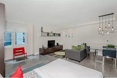 2301 Collins Ave #723, Miami Beach, FL 33139 - Photo 8