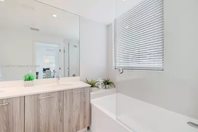 501 NE 31st St #1509, Miami, FL 33137 - Photo 18