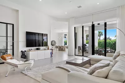 3502 N Ashwood Cir N, Hollywood, FL 33312 - Photo 8