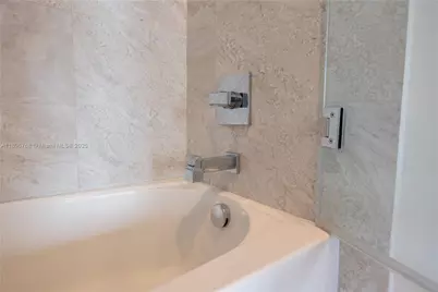 488 NE 18th St #4509, Miami, FL 33132 - Photo 24