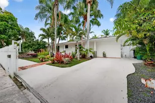 10015 SW 166th St, Miami, FL 33157 - Photo 2