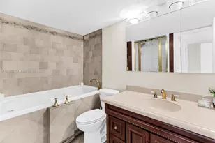 [Address not provided], Hallandale Beach, FL 33009 - Photo 12