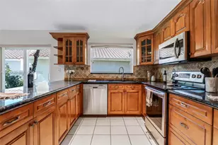 1181 NW 173rd Ave, Pembroke Pines, FL 33029 - Photo 12