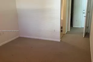 185 SE 14th Terrace, Miami, FL 33131 - Photo 4