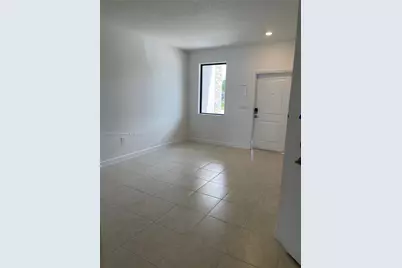 20588 NE 5th Pl #-, Miami, FL 33179 - Photo 10