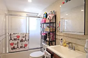 420 NE 12th Ave, Hallandale Beach, FL 33009 - Photo 16