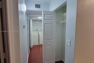 711 SW 111th Way, Pembroke Pines, FL 33025 - Photo 8