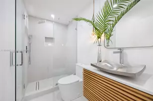 2000 S Bayshore Dr, Coconut Grove, FL 33133 - Photo 26