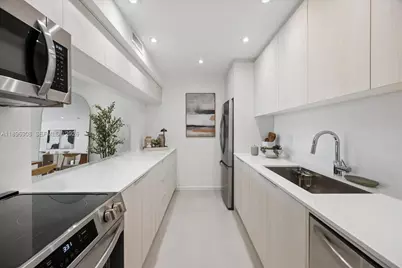 155 Ocean Lane Dr #302, Key Biscayne, FL 33149 - Photo 6