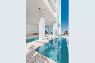 1040 Biscayne Blvd #2402, Miami, FL 33132 - Photo 6