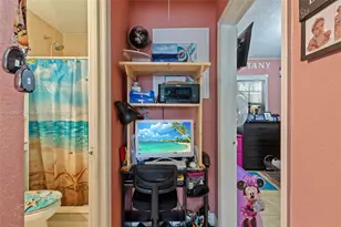 2321 NW 153rd St, Miami Gardens, FL 33054 - Photo 14