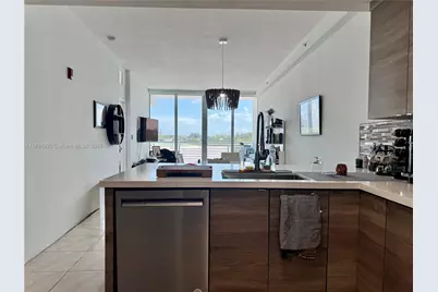 6580 Indian Creek Dr #404, Miami Beach, FL 33141 - Photo 12