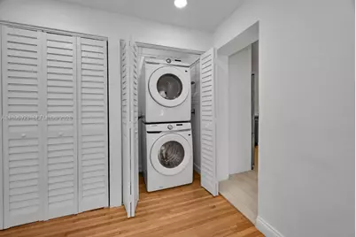 1100 El Rado St, Coral Gables, FL 33134 - Photo 24