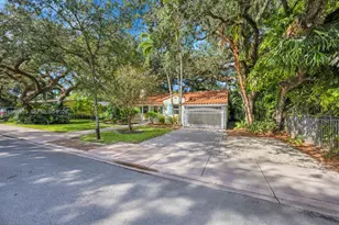 1100 El Rado St, Coral Gables, FL 33134 - Photo 4