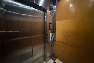 244 Biscayne Blvd, Miami, FL 33132 - Photo 36