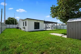 841 SE 11th Pl, Hialeah, FL 33010 - Photo 42