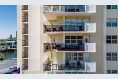 401 Golden Isles Dr #304, Hallandale Beach, FL 33009 - Photo 34