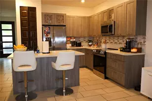 15930 NW 91st Ct, Miami Lakes, FL 33018 - Photo 10