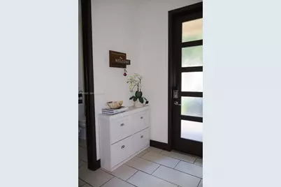 15930 NW 91st Ct, Miami Lakes, FL 33018 - Photo 4